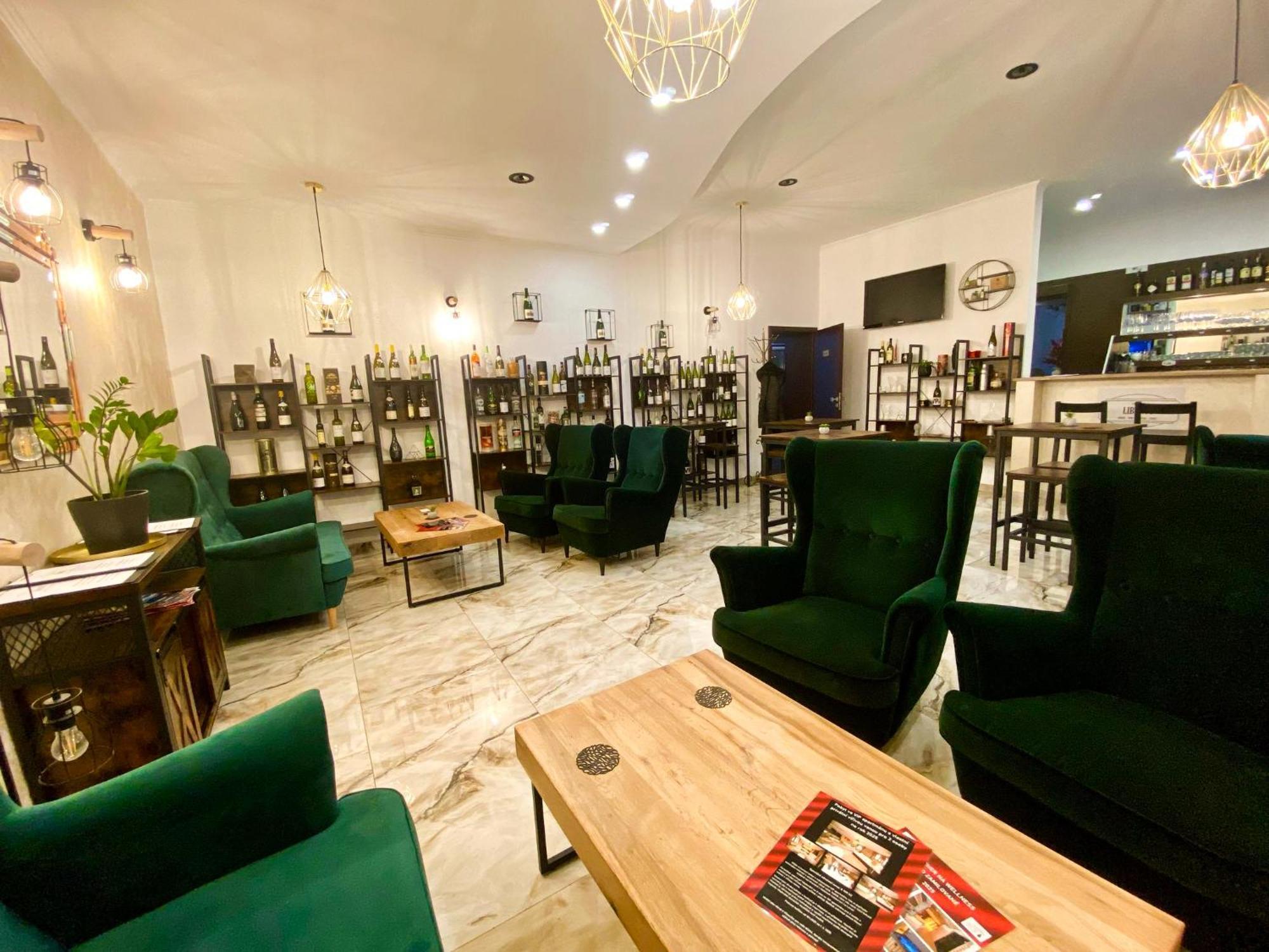 Wellness Hotel Beethoven Chomutov Buitenkant foto